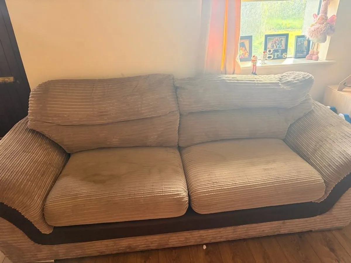 Sofa free - Image 2