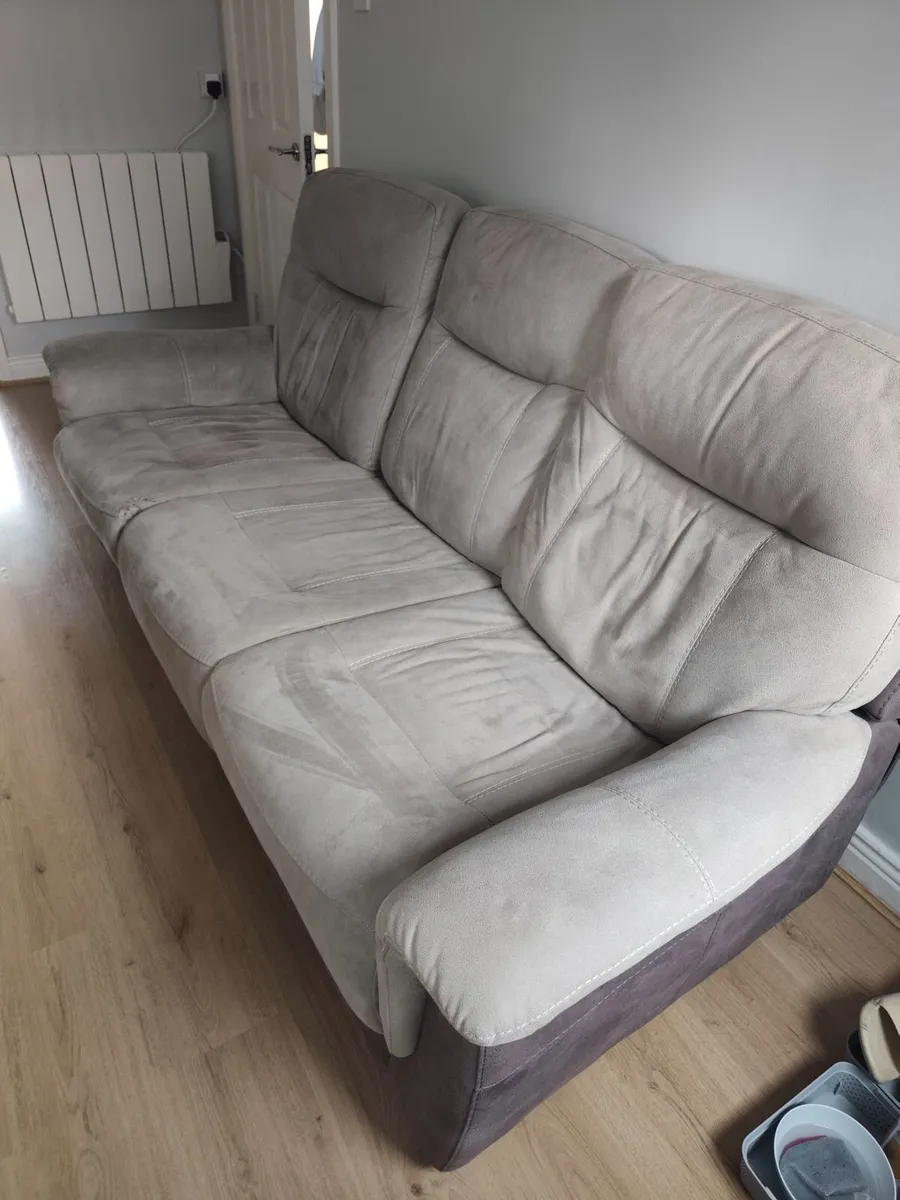 Couch - Image 3