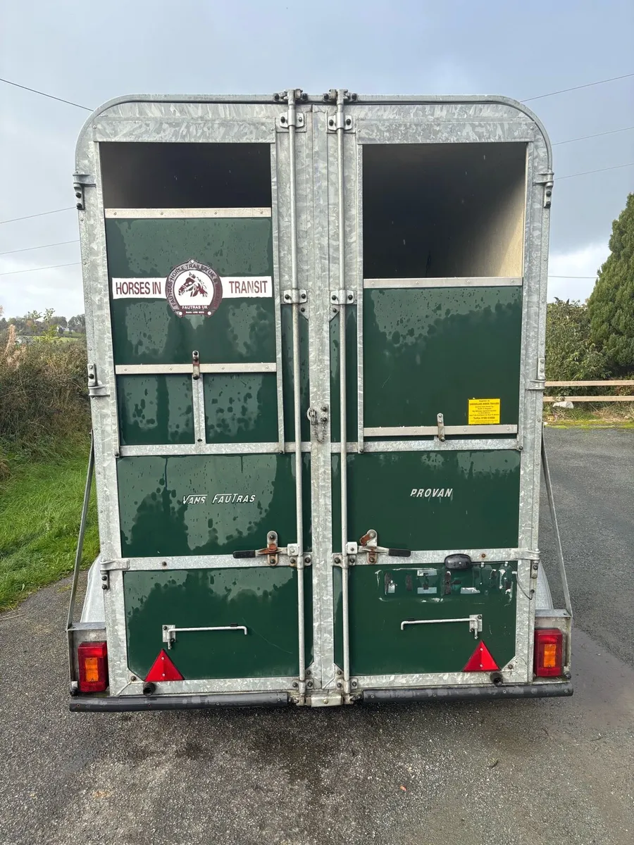 Horsebox for sale - Image 3