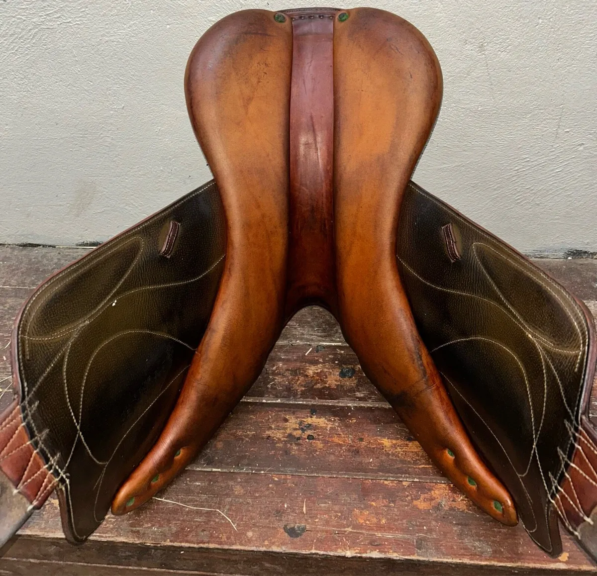 18” Devoucoux Saddle - Image 3