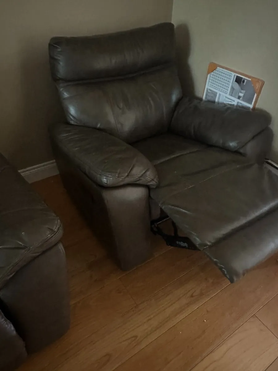 SOFA SET - Image 1