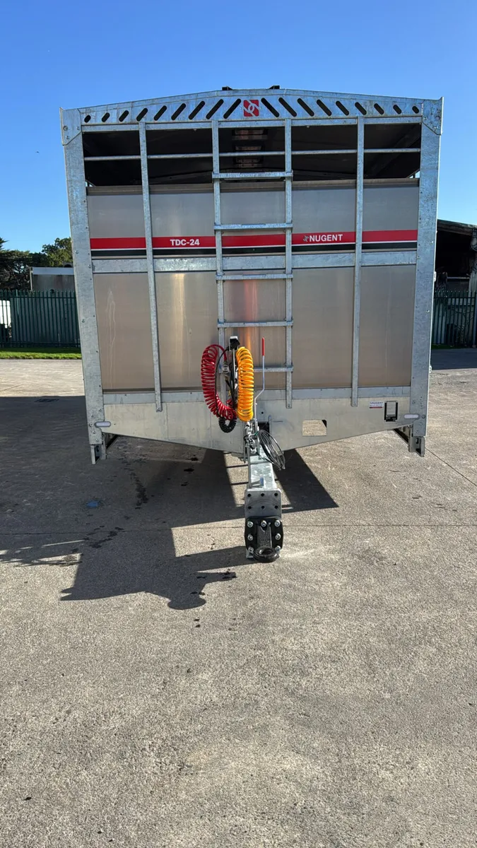 Nugent 24ft Cattle Trailer - Image 3