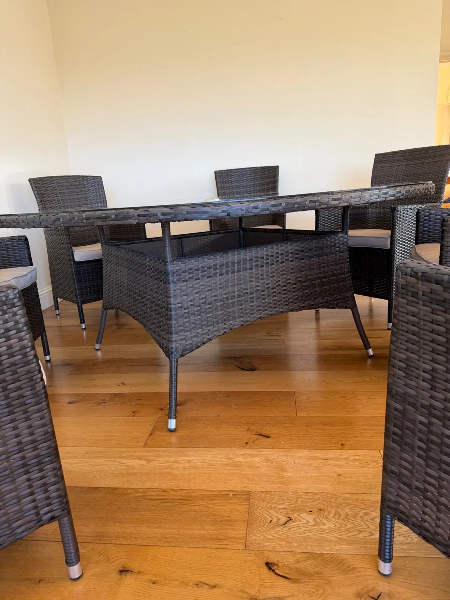 Home and Garden Furniture - Image 1