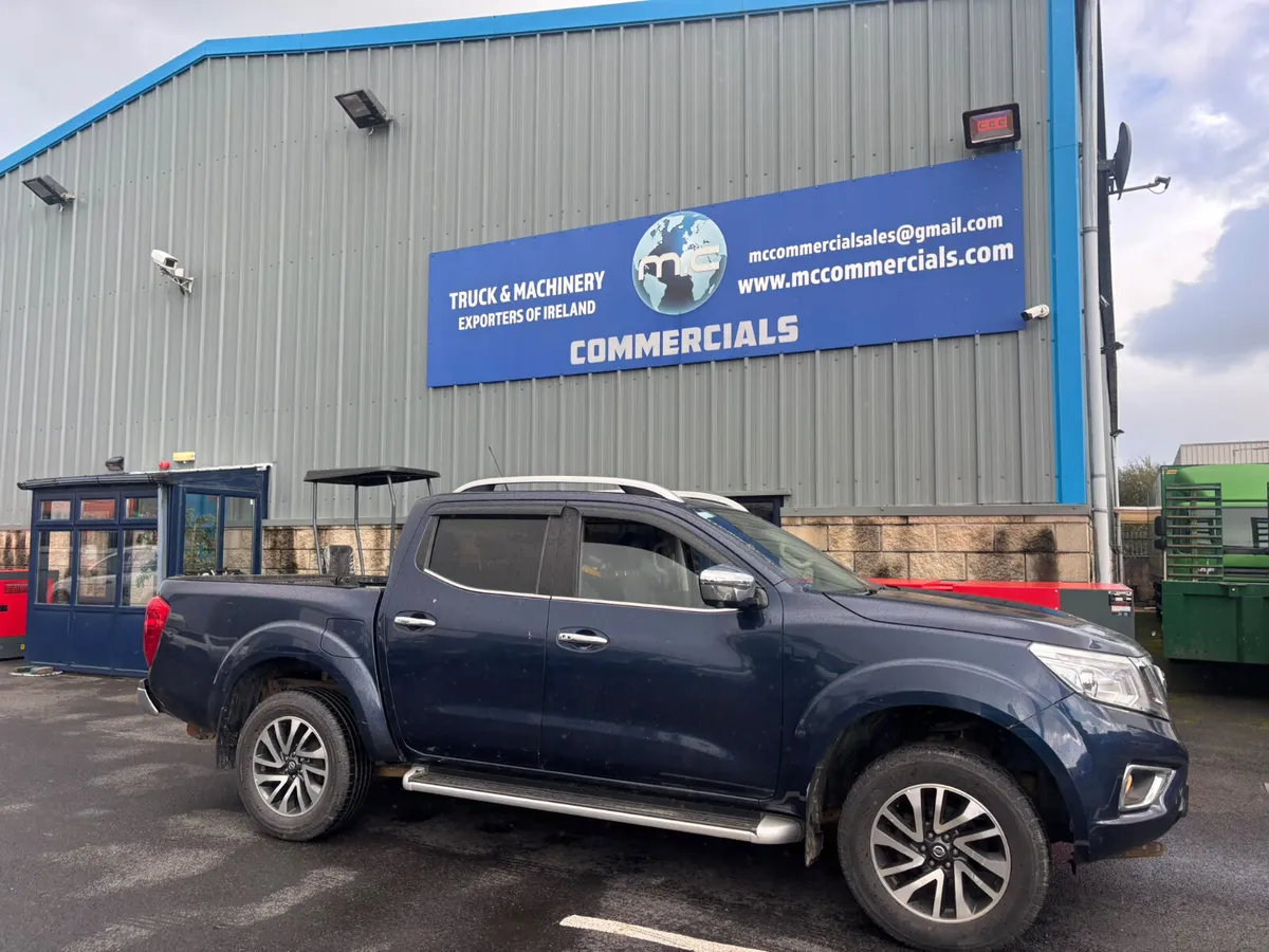 2019 Nissan Navara 4x4 Crew Cab Automatic - Image 1