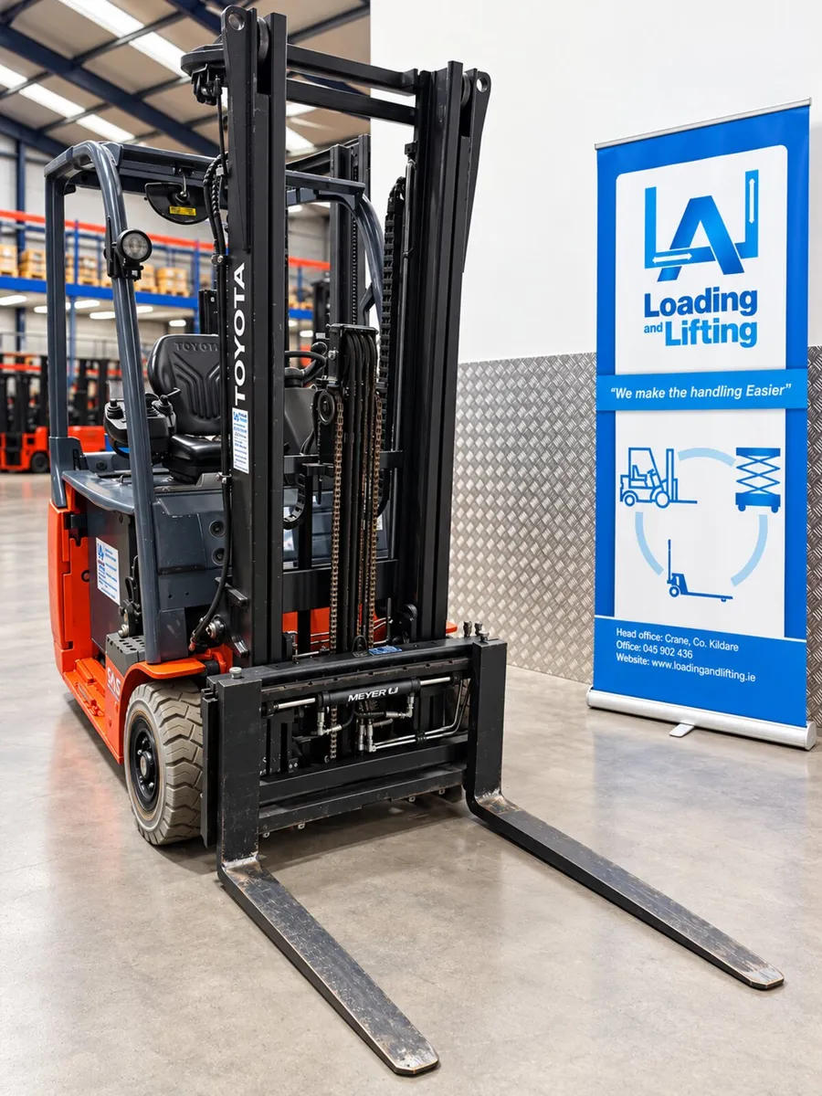 Toyota Electric Forklift - Image 2
