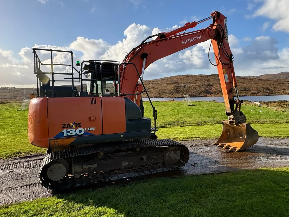 HITACHI 130-6 - Image 1
