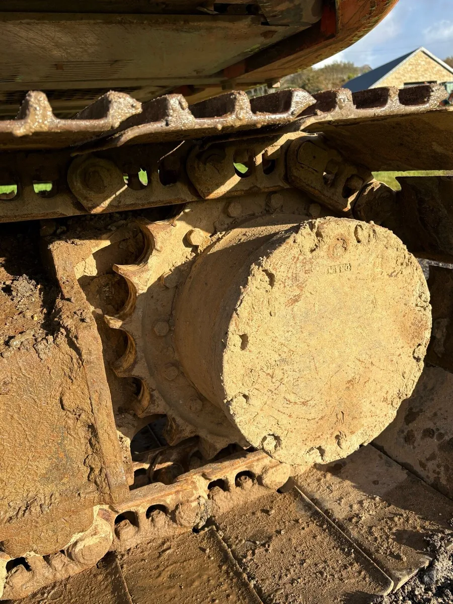 HITACHI 130-6 - Image 4