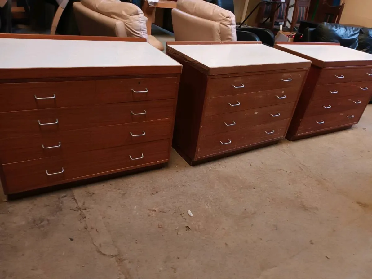 Chest of Drawers - Image 3