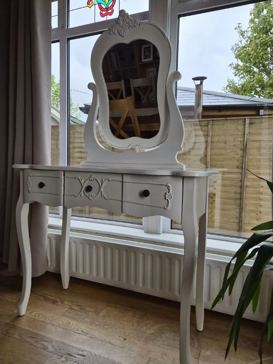 Dressing Table - Image 1