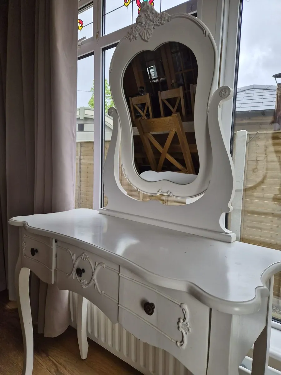 Dressing Table - Image 2