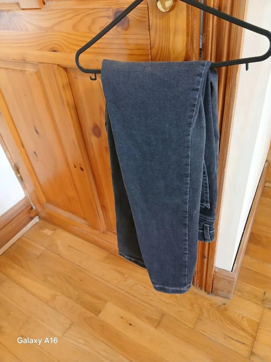 Mens jeans unwanted gift new w34 L30 can deliver - Image 1