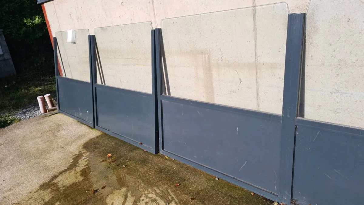Terrace screens & windbreak - Image 3