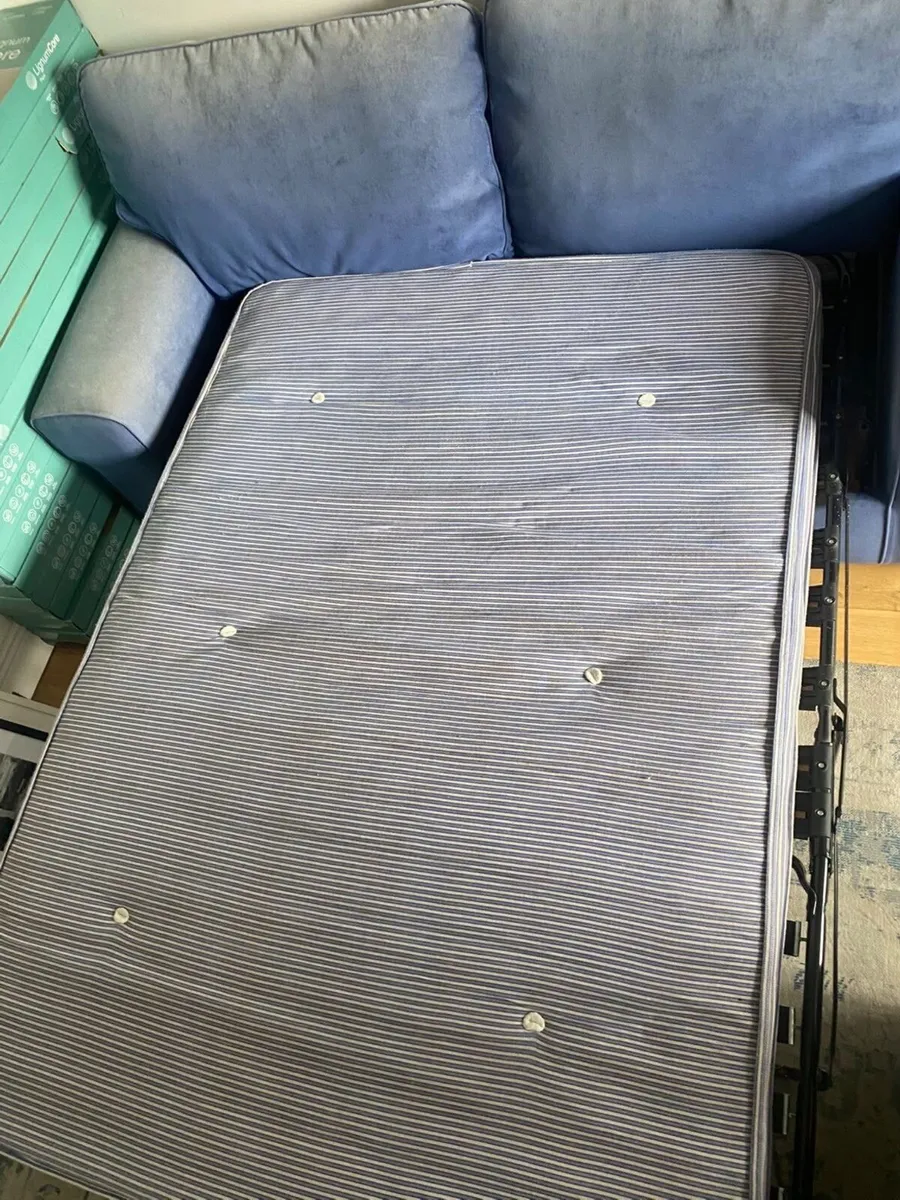 Free Sofa bed - Image 3