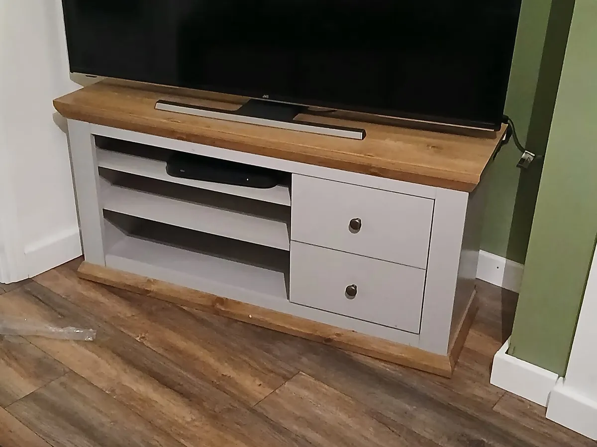 Living Room Furniture - Image 3