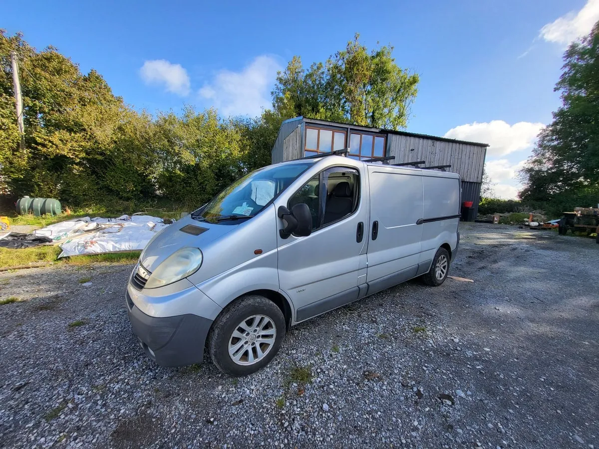 Opel Vivaro 2013 - Image 1