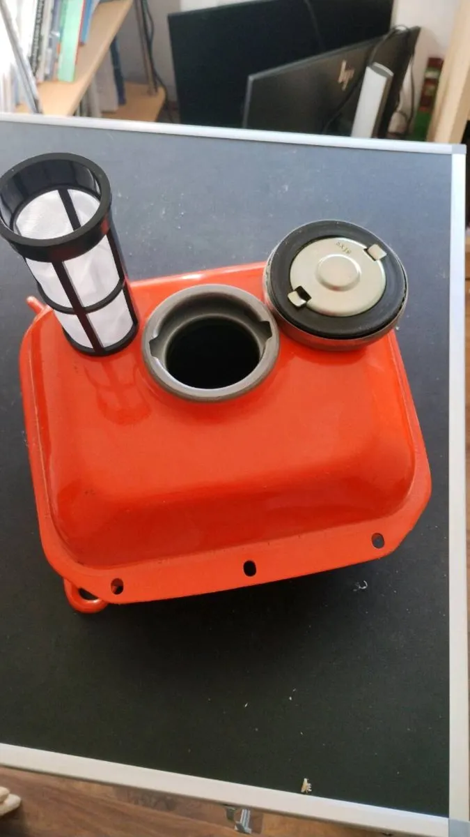 fuel tanks - Image 3