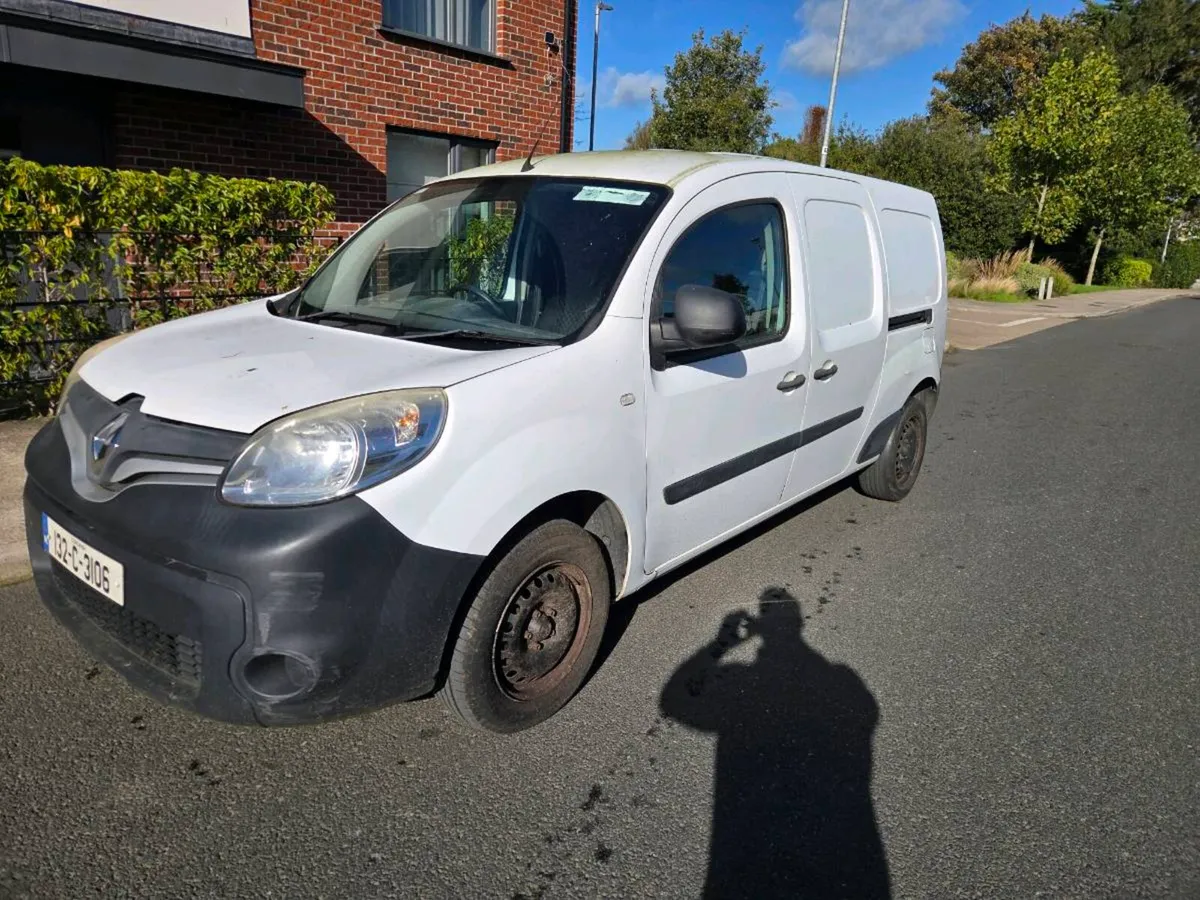 132 Reanult Kangoo Maxi long cvrt and tax - Image 3