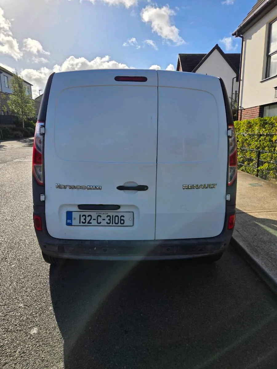 132 Reanult Kangoo Maxi long cvrt and tax - Image 4