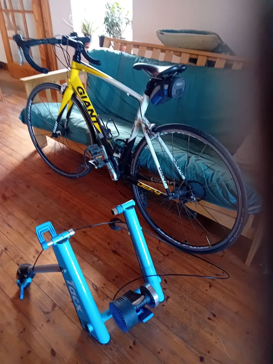 Road bike - Image 2