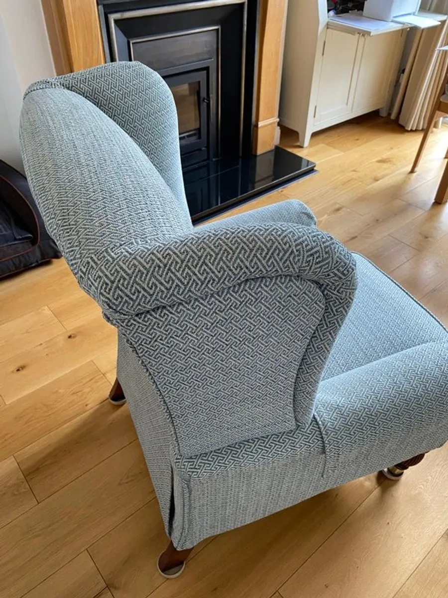 Parker Knoll Manual Recliner York  Arm Chair - Image 2
