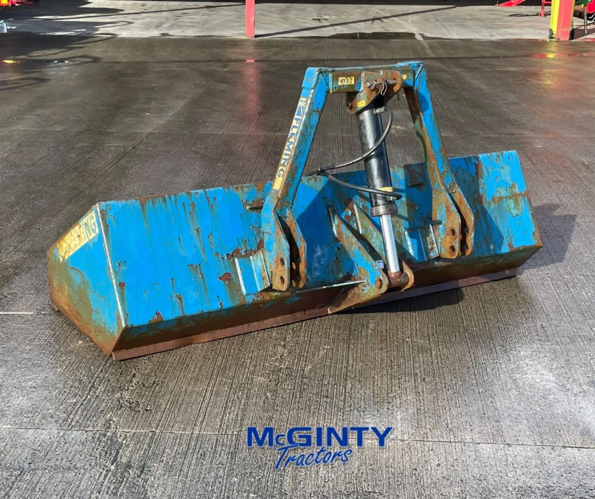 Fleming 7ft Power Box - Image 1