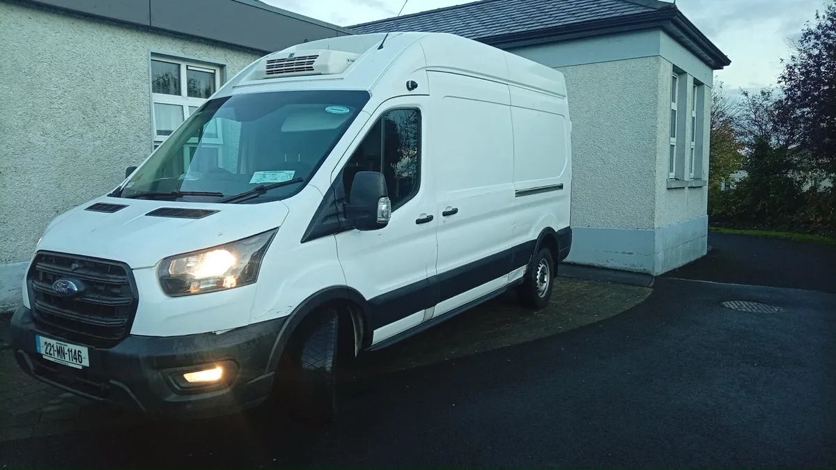 221 2022 Ford Transit Fridge Van - Image 3