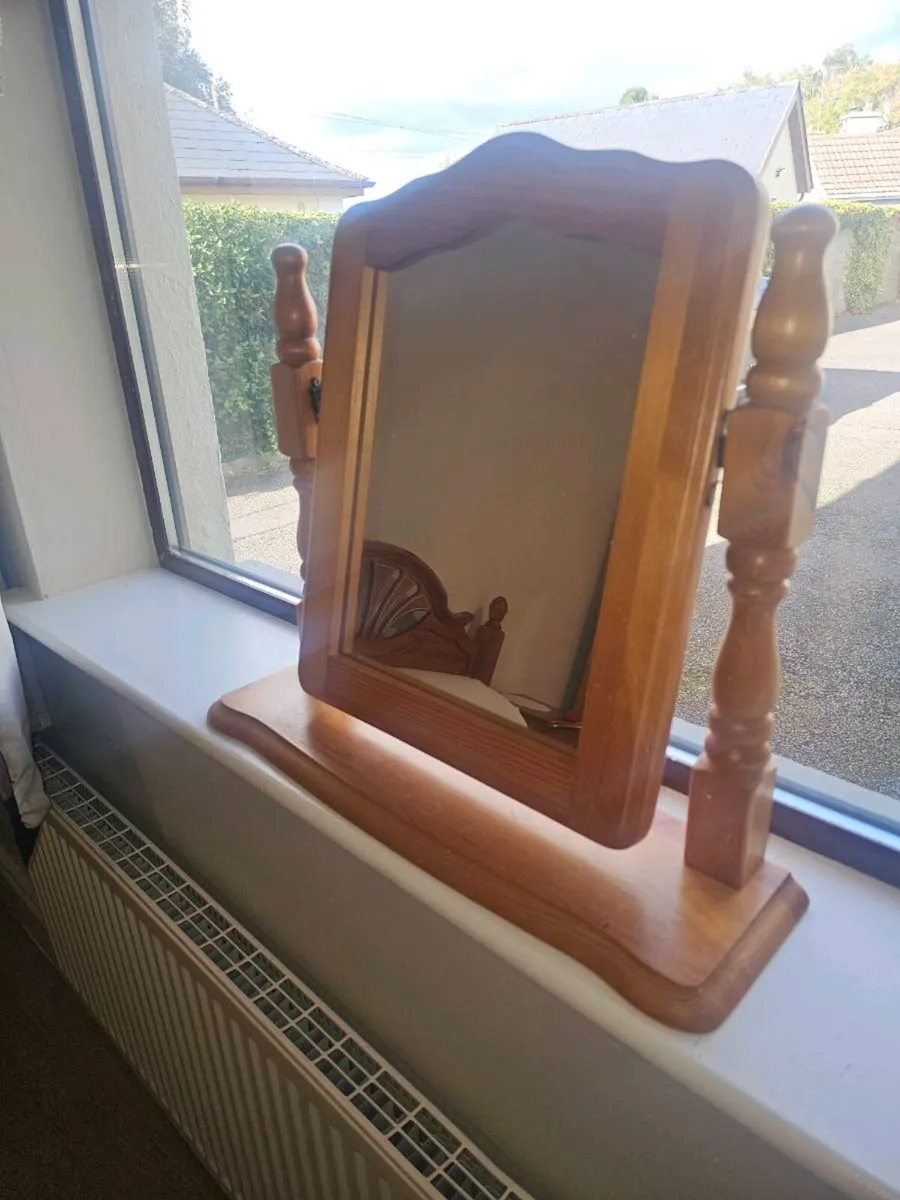 Mirror - Image 1