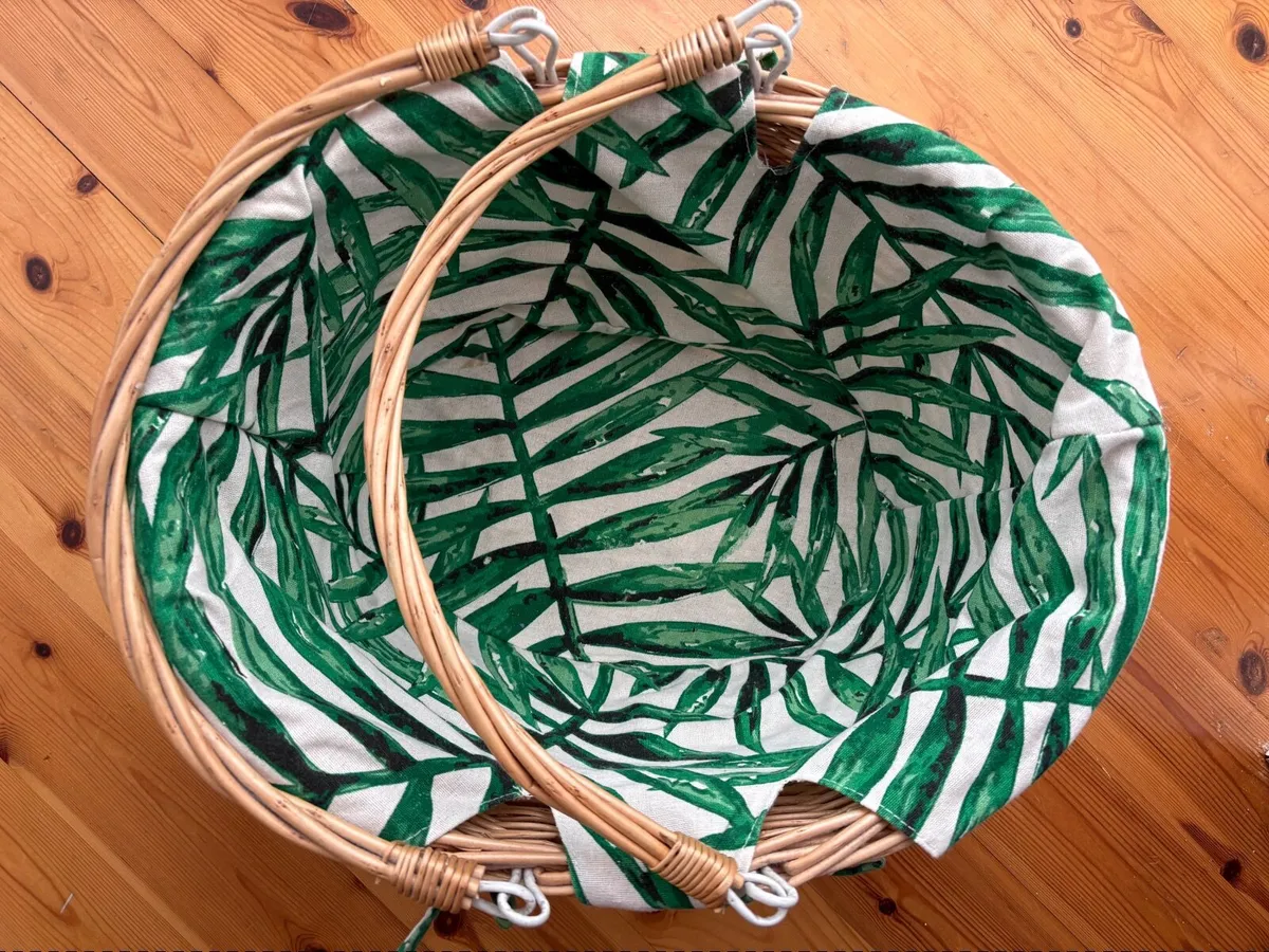 Solid wooden Basket - Image 2