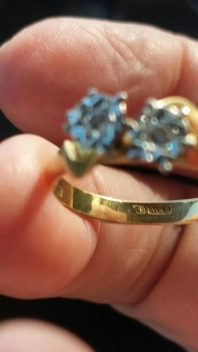 18 ct diamond engagement rings - Image 2