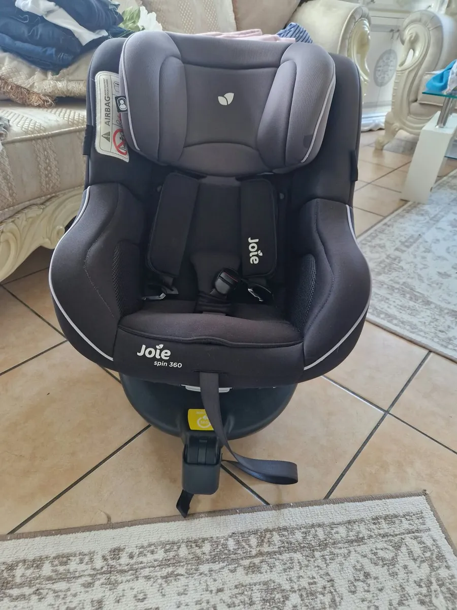 Joie 360 spin car seat - Image 1