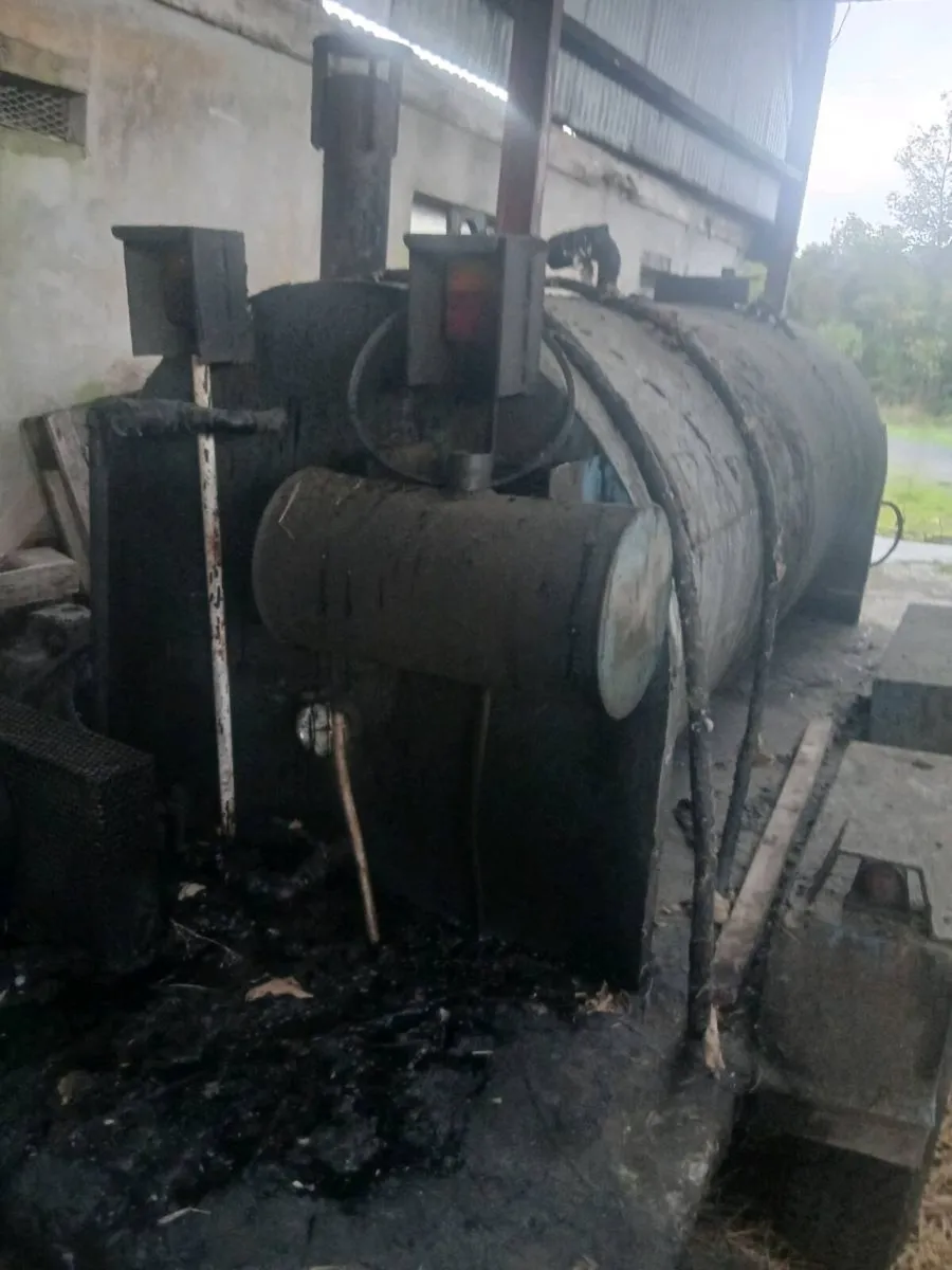 Tarmacadam Tar pot - Image 4