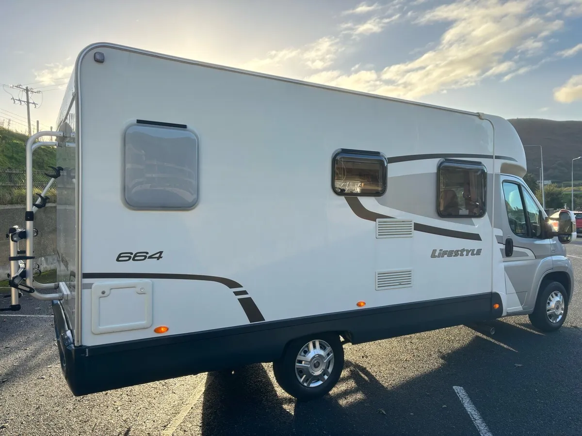 Fiat Ducato 2.8 TDI SWIFT Lifestyle 664 FIXED BED - Image 3