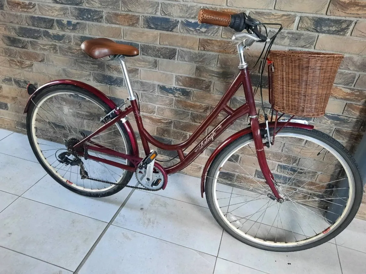 Ladies city bike - Image 3
