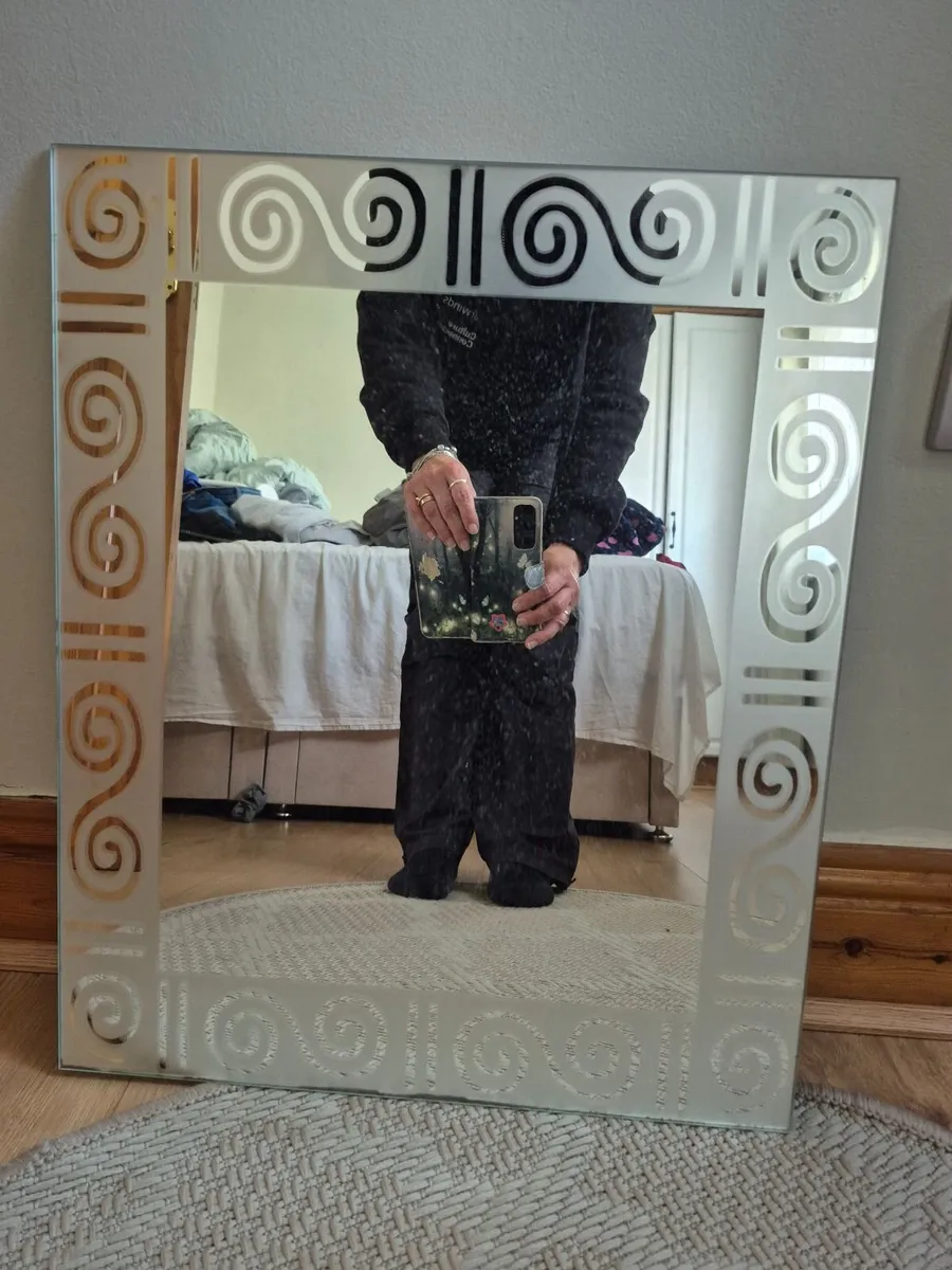 Bathroom mirror