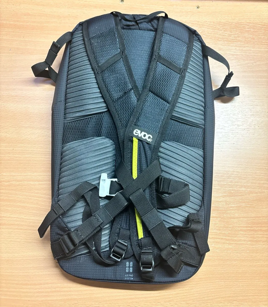 EVOC Ride 8 Mountainbike Backpack - Image 2