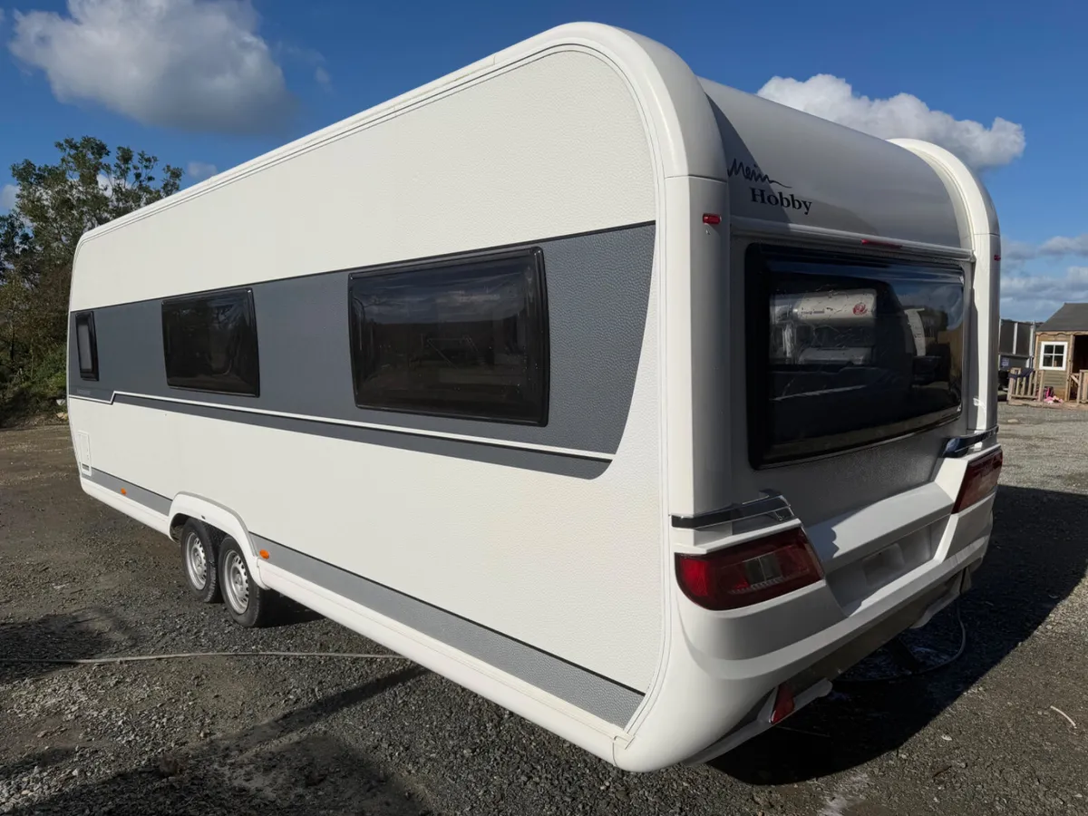 2021 HOBBY EXCELLENT – LUXURY caravan - Image 4