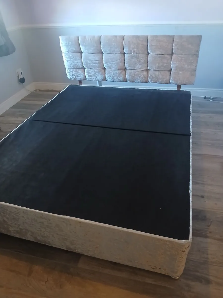 King size velvet Bed base - Image 1