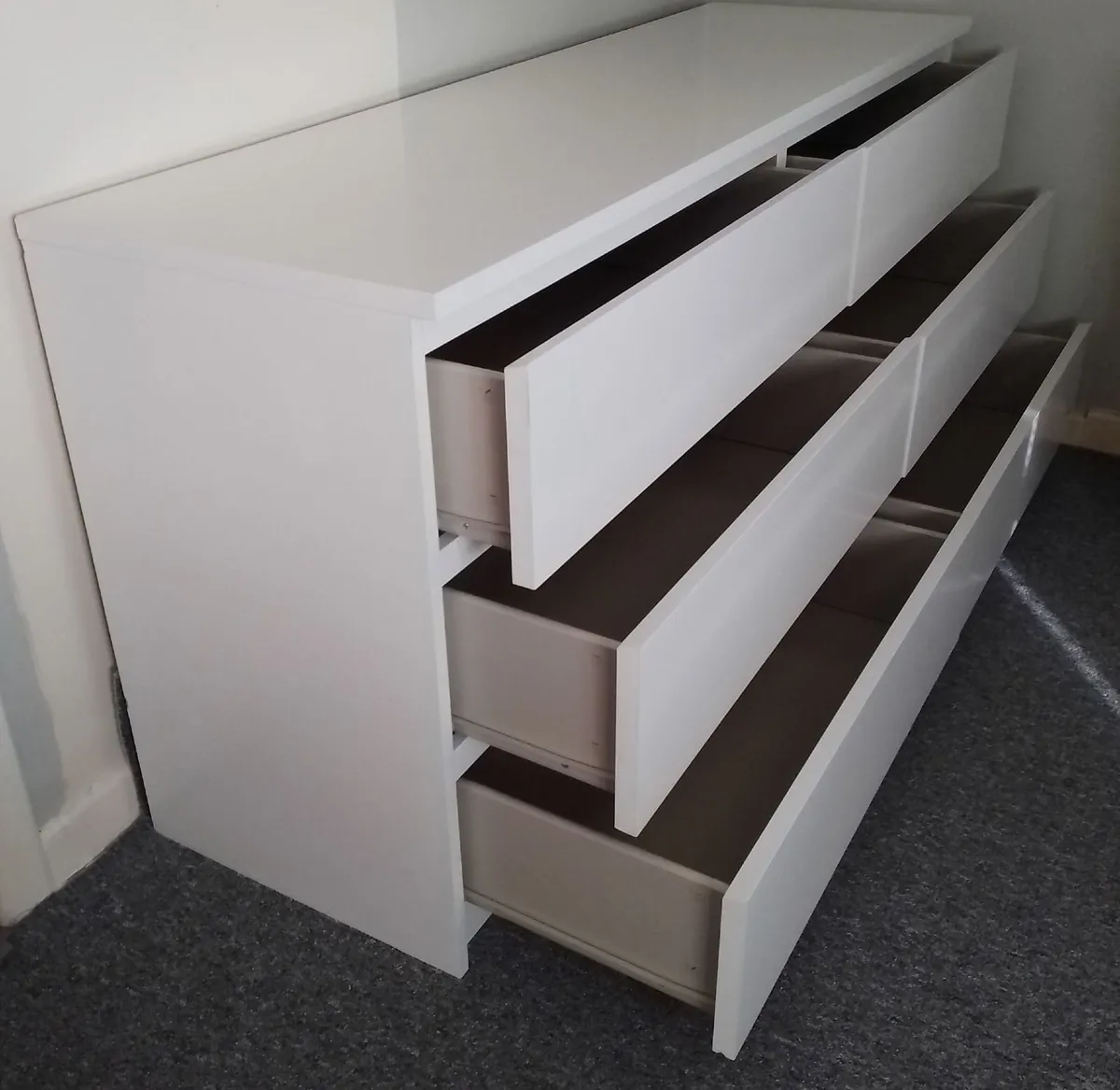 Chest of drawers - Image 1