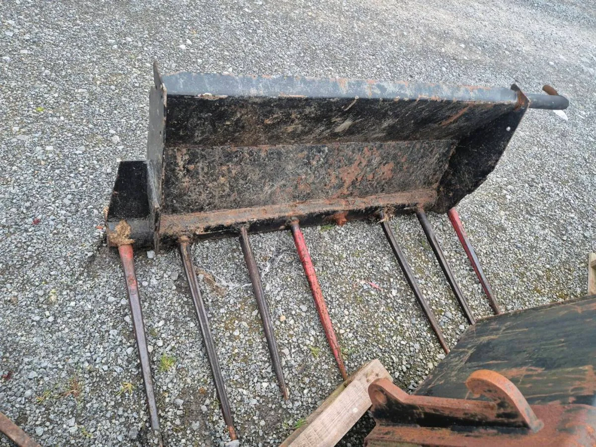 Loader attachments - Image 4