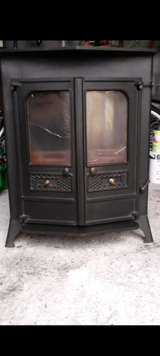 Stove - Image 1