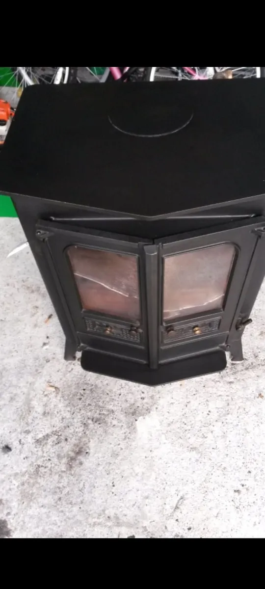 Stove - Image 2