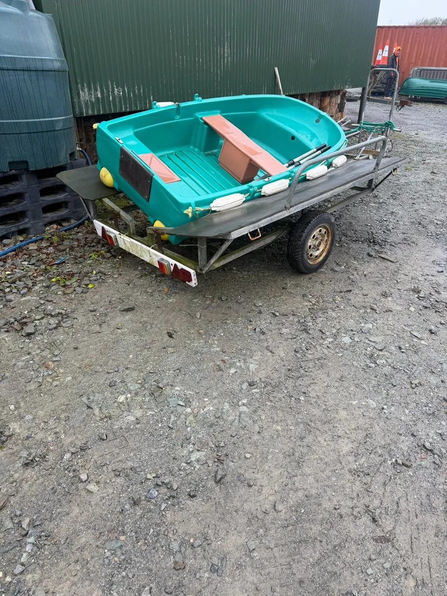 Trailer - Image 1