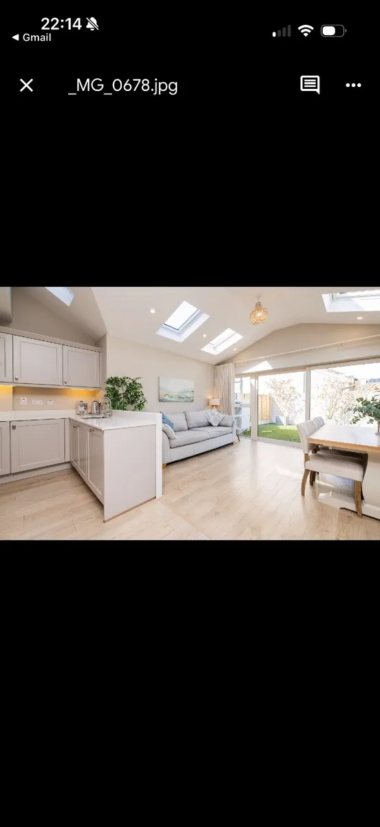 Kitchen and island - Image 4