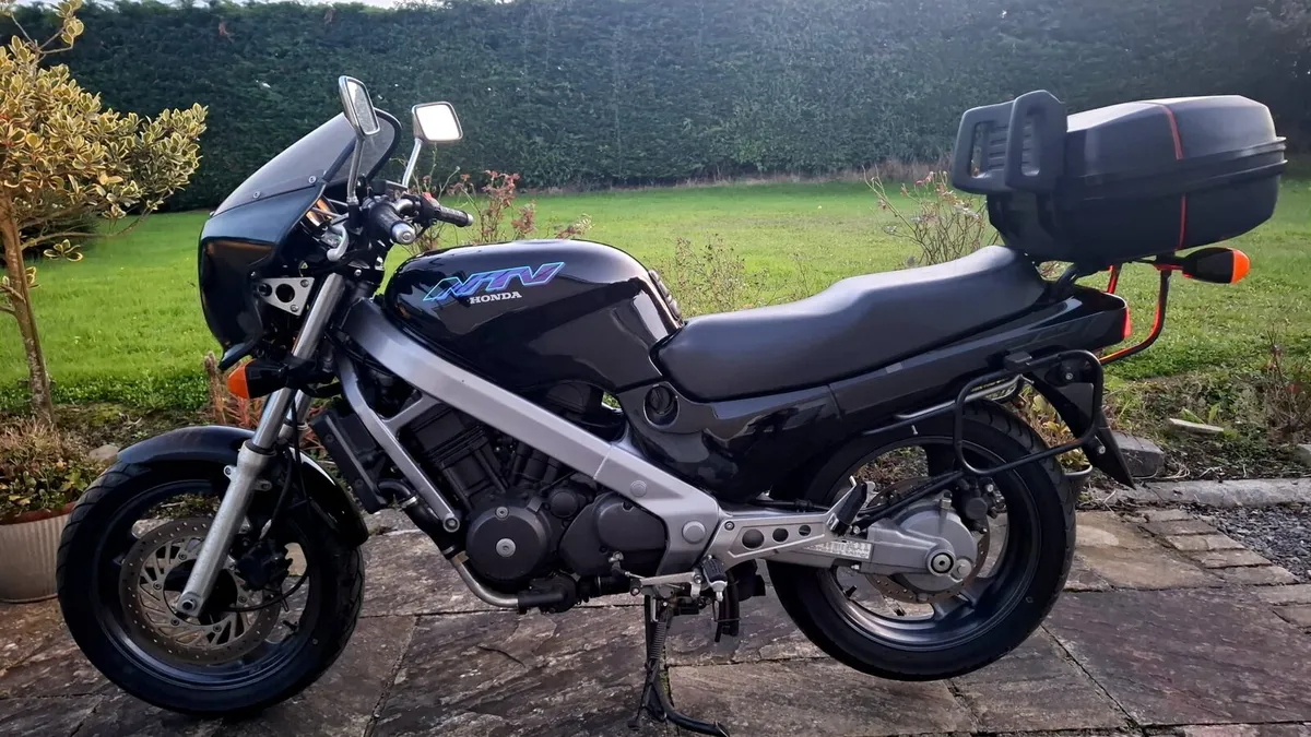 HONDA NTV 650 1995 - Image 2