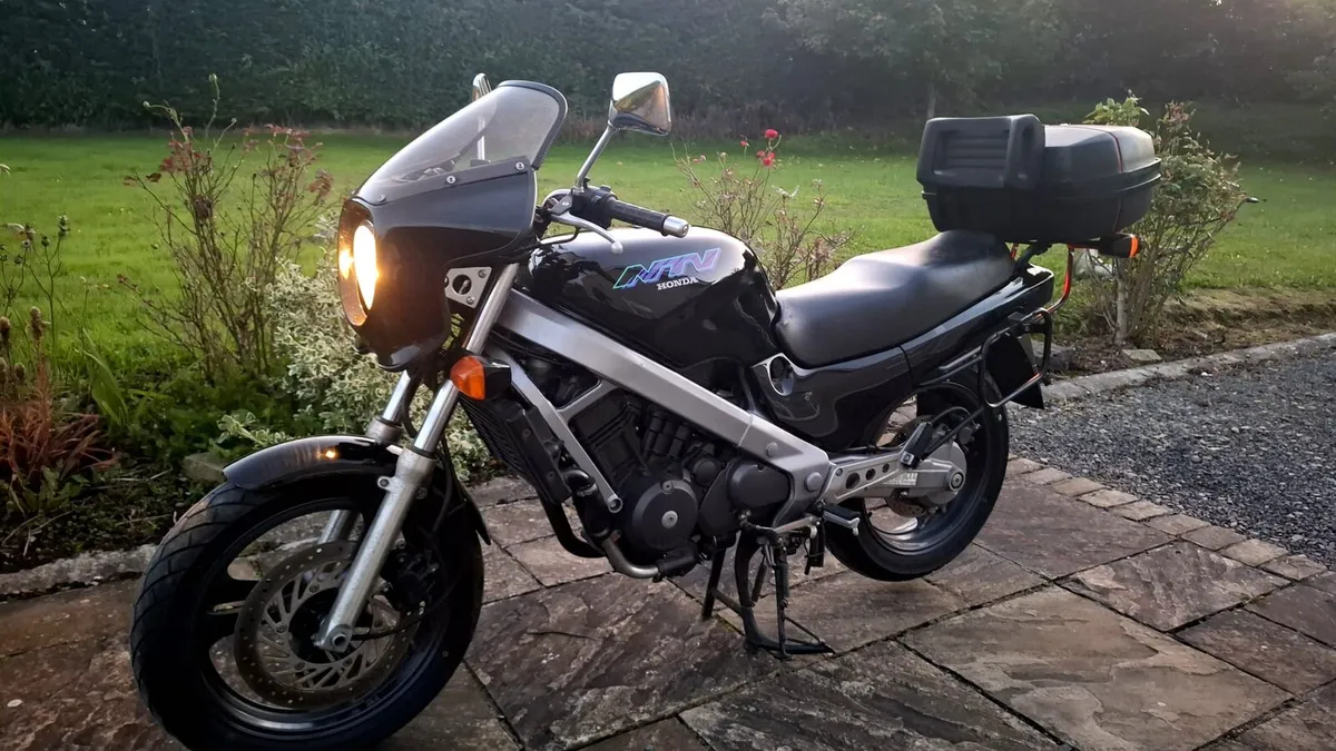 HONDA NTV 650 1995 - Image 3