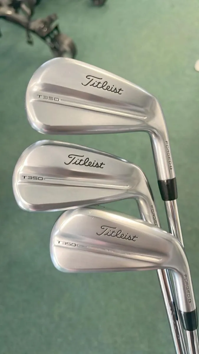 AS NEW Titleist T350 4G AMT R300  €1649 Now €1099 - Image 1