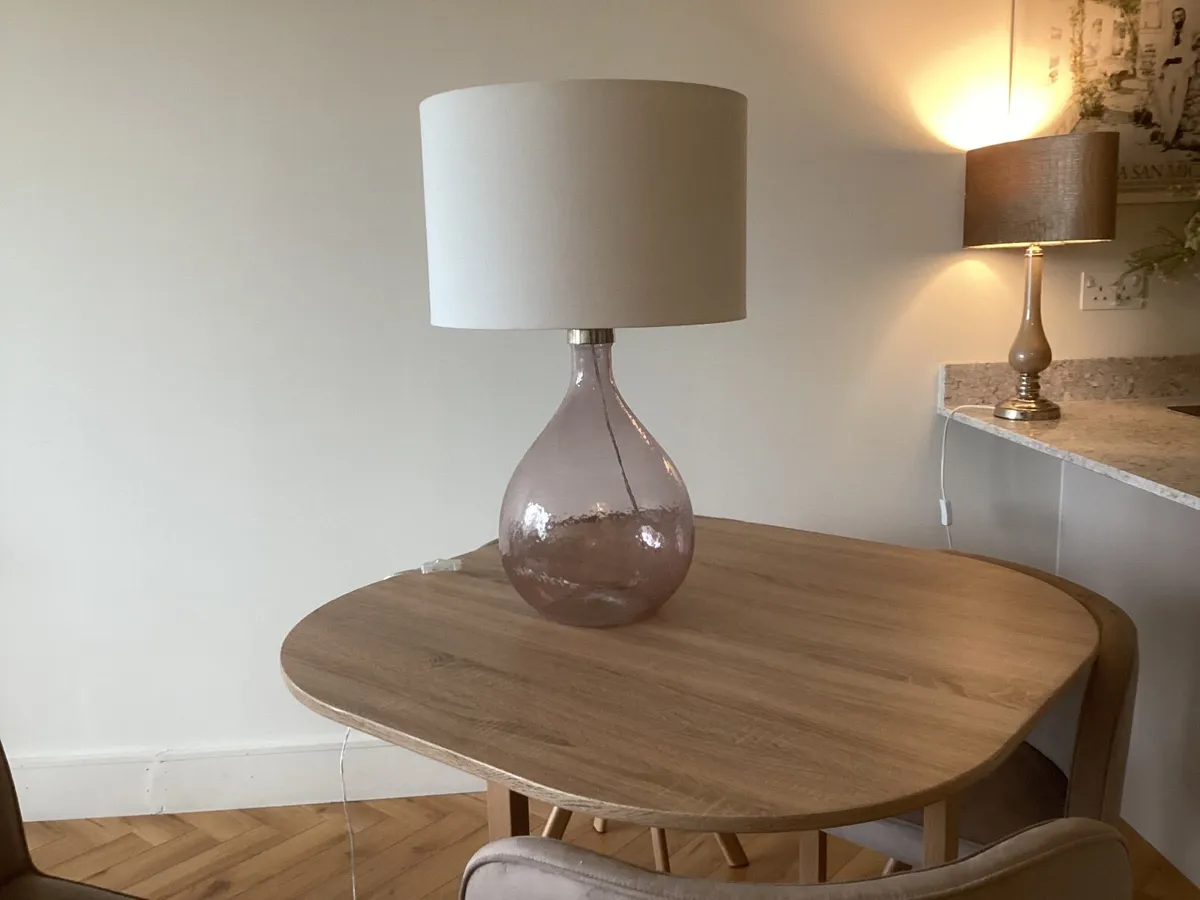 Large lamp - Image 1
