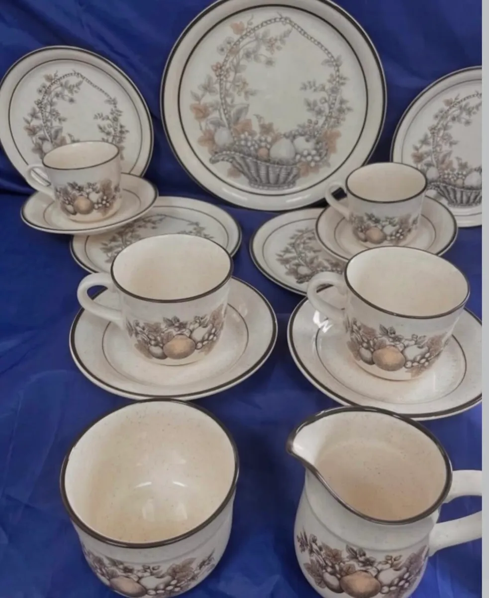 Arklow tea set - Image 3