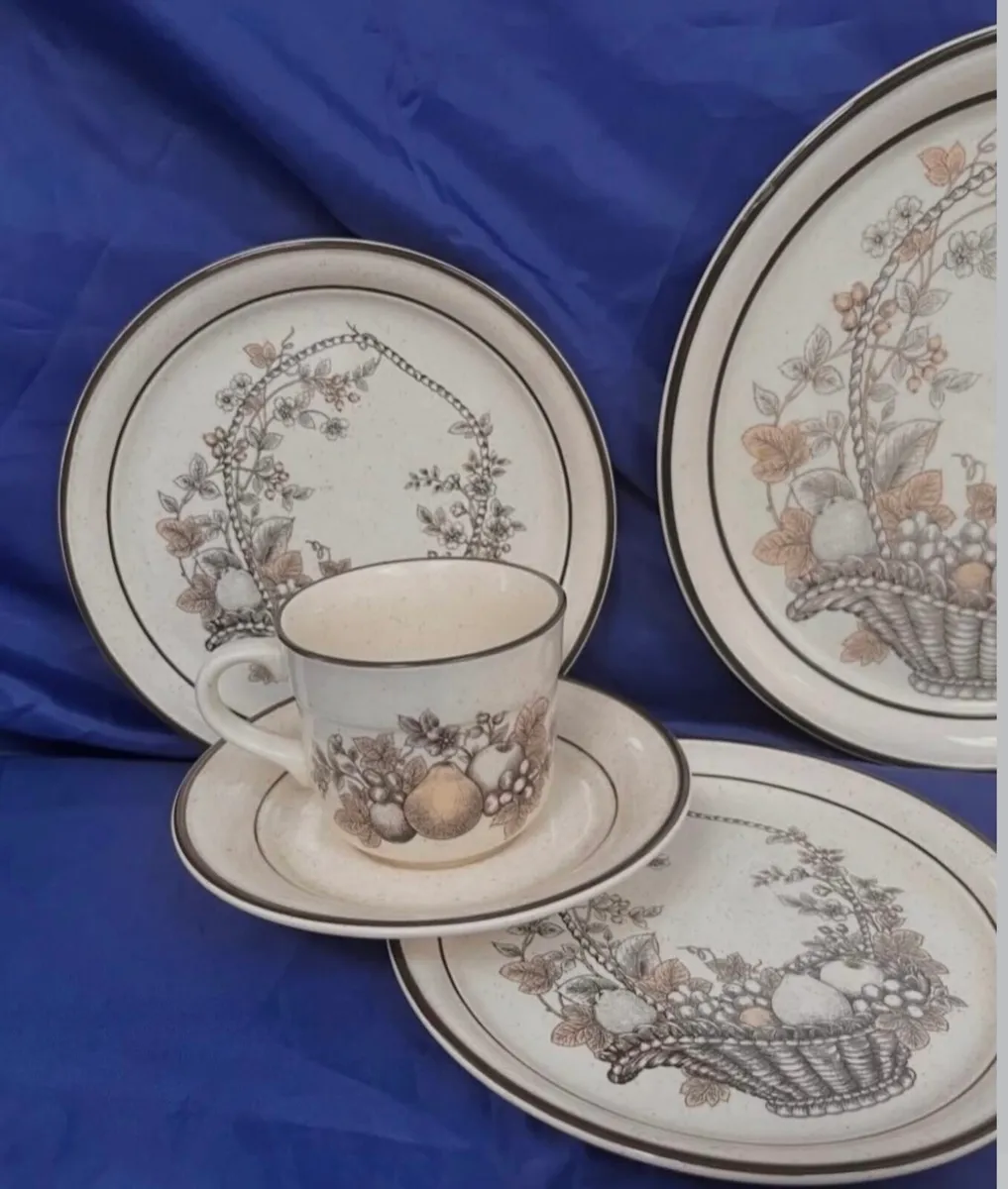 Arklow tea set - Image 2