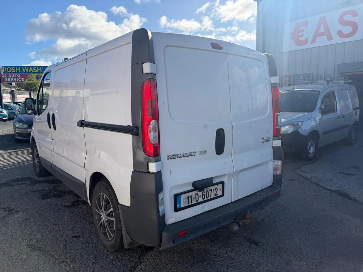Renault Trafic 2011 doed €2950 - Image 2